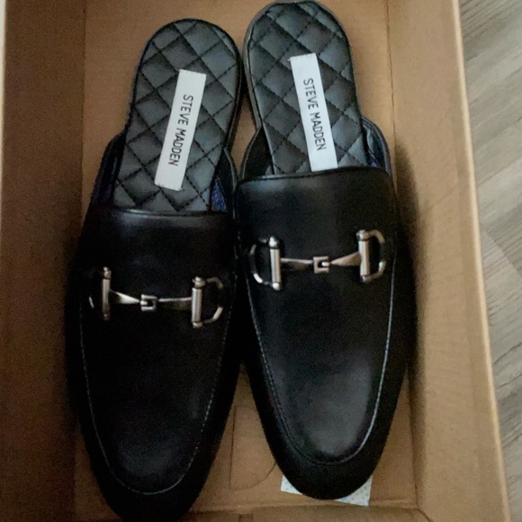 Steve Madden black leather mules - never been worn - Picture 3 of 3